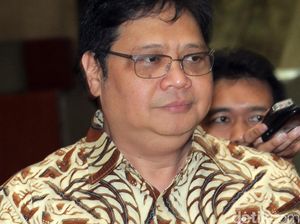 Mau Gantikan Novanto di Golkar? Airlangga: Tak Ada Panggungnya