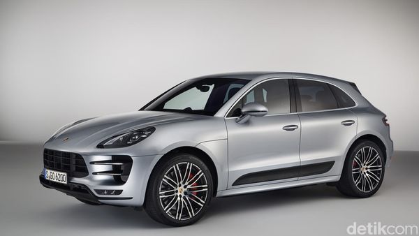 Porsche Macan Turbo dengan Performance Package
