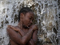 Membersihkan Dosa, Memuji Dewi Cinta