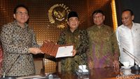 Irman Gusman Bertemu Ketua DPR Ade Komarudin