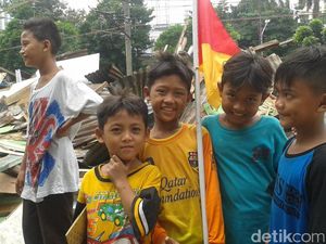 Penggusuran Rawajati di Mata Anak: Satpol PP, Marunda yang Jauh, dan Takut Tsunami