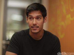 Richard Kyle Pernah Salah Kirim Pesan Mesra ke Nenek