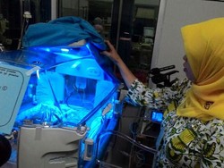 Keluarga ini Tak Mampu Bayar Biaya Perawatan Lahirkan Bayi Kembar Tiga