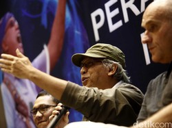 Iwan fals Gelar Konser Spesial di HUT ke-55