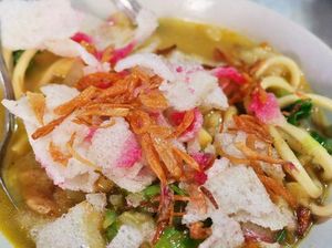 Slurrpp! Mie Rebus Medan yang Hangat Gurih Ada Di 4 Tempat Ini