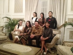 Ahok Terus Menggoda Maia Estianty