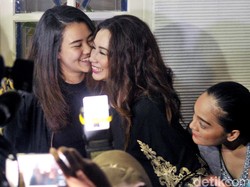 Aaliyah dan Zahwa Beranjak Dewasa, Reza Artamevia Khawatir soal Pergaulan
