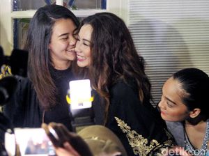 Kata Keluarga Soal Reza Artamevia Bawa Dua Putrinya ke Klub Malam Kata Keluarga Soal Reza Artamevia Bawa Dua Putrinya ke Klub Malam