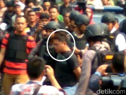 Ini Penampakan Satu Orang Perampok yang Sandera Korbannya di Pondok Indah