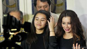 Sambutan Hangat Keluarga untuk Reza Artamevia