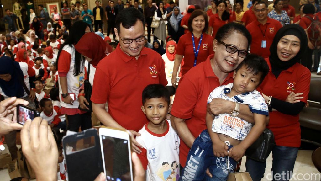 Menteri PPPA Hadiri Peringatan Hari Anak Nasional Menteri PPPA Hadiri Peringatan Hari Anak Nasional