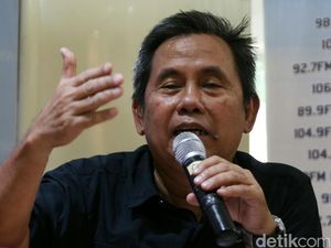 Anggota DPR: Ada Anekdot, Lahir Mati Kawin Cerai Kena PNBP