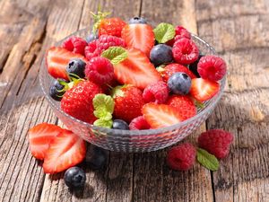 Konsumsi Buah Rutin Selama Hamil Bisa Bantu Cerdaskan Janin