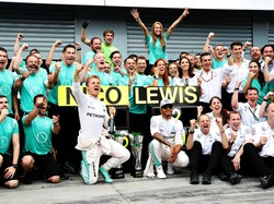 Finis 1-2 di Kandang Ferrari, Bos Mercedes: Luar Biasa!