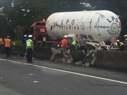 Imbas Evakuasi Truk Tangki LPG di Jagorawi, Puncak Arah Jakarta Macet Parah