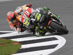 Baz dan Espargaro Tak Cedera Serius