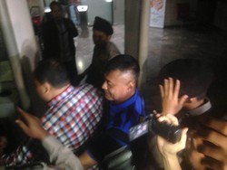 Bupati Banyuasin Dibawa ke KPK Bersama 4 Orang Lain