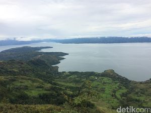 Danau Toba dan Legenda Ikan Mas