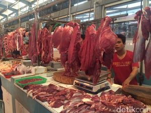 Belum Ada Daging Kerbau Impor di Pasar Cipete