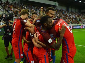 Gol Lallana Menjelang Laga Berakhir Menangkan Inggris
