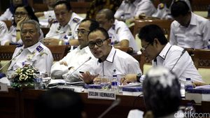Menaker dan Menhub Rapat dengan Komisi IX DPR