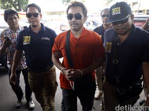 Soal Kasus Senpi Aa Gatot, Torro Margens: Setahu Saya Mainan Soal Kasus Senpi Aa Gatot, Torro Margens: Setahu Saya Mainan