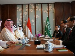 Presiden Jokowi Bicarakan Kuota Haji dengan Wakil Putera Mahkota Arab Saudi