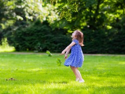 Saat Anak Punya Teman Khayalan, Apa yang Sebaiknya Dilakukan Orang Tua?