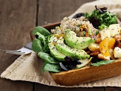 Alpukat Mini, Babycados yang Sedang Digemari untuk Salad dan Sandwich