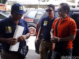 Ada KPAI dalam Kasus Pengobatan ala Gatot Brajamusti Ada KPAI dalam Kasus Pengobatan ala Gatot Brajamusti