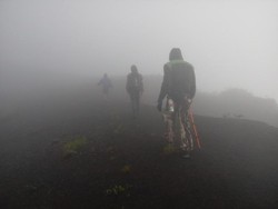 Menaklukan Badai Untuk Gapai Puncak Gunung Tambora