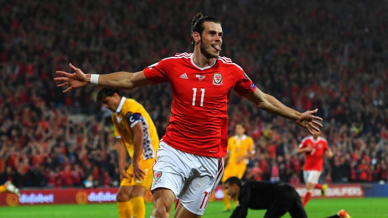 Wales Berusaha ke Rusia Tanpa Bale Wales Berusaha ke Rusia Tanpa Bale
