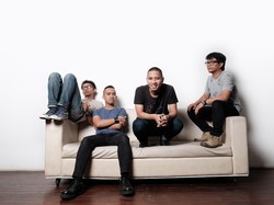 Ini Dia Video 360 The Rain, Terlatih Patah Hati