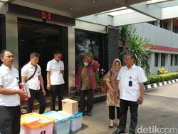 Korupsi Rekrutmen PHL, Eks Kasudin Pertamanan Jaktim Ditahan di Kejati DKI