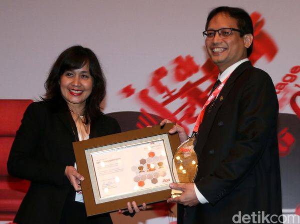 BPJS Ketenagakerjaan Raih Best Empleyer Award 2016