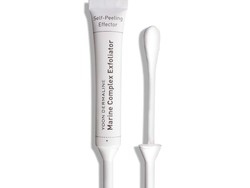 Mengatasi Komedo dengan Cotton Bud Ini