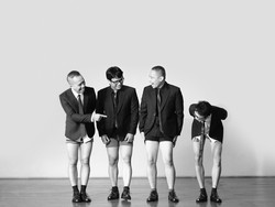 Hingga Detik Ini, Kembali ke Lirik Melankolis The Rain