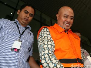 Hakim Tolak Eksepsi 2 Terdakwa Penyuap Putu Sudiartana