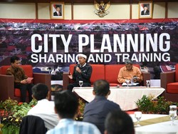 Di Forum Bappenas, Bupati Dedi Cerita Akrobat Fiskal yang Terinspirasi Sang Ibu