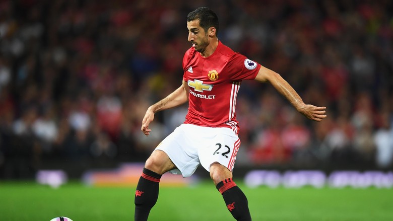 Ini Alasan Mourinho Tak Mainkan Mkhitaryan Lawan Arsenal