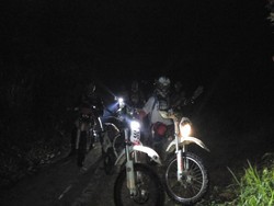 Menembus Kabut, Menjelajah Gunung Kencana Bogor