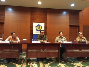 Apa Kabar Pemeriksaan Pajak Google, Facebook, Twitter, dan Yahoo? Apa Kabar Pemeriksaan Pajak Google, Facebook, Twitter, dan Yahoo?