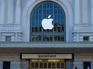 Menebak Kejutan Apple Nanti Malam