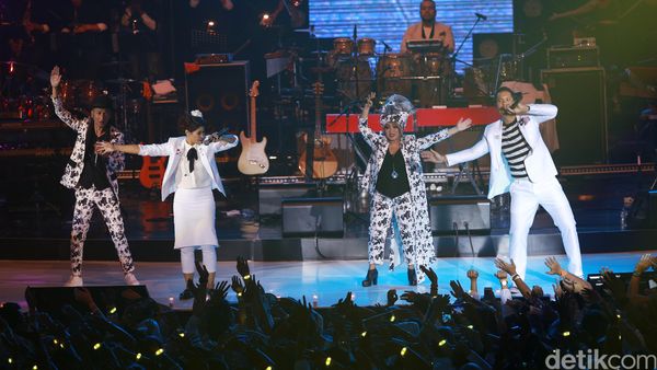 Goyang Bareng DEssensials of The Groove