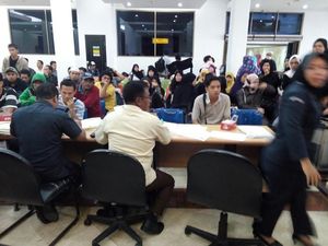 129 WNI Overstay di Arab Saudi Tiba di Jakarta 129 WNI Overstay di Arab Saudi Tiba di Jakarta