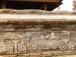 Menilik Relief yang Indah di Pura Dalem Segara Madhu