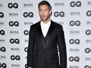 Calvin Harris dan Sang Kekasih Terlibat Kecelakaan