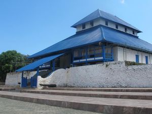 Masjid di Bau-bau yang Konon Terdengar Adzan dari Makkah