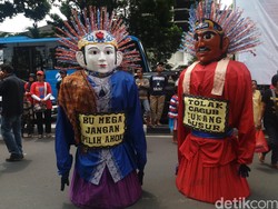 300 Orang Demo Tolak Pencalonan Ahok di Kantor PDIP