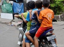 Ortu Harus Tegas, Jangan Biarkan Anak Main Motor saat Tak Sekolah